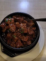 stewed beef brisket with brown sauce 紅燒牛腩煲